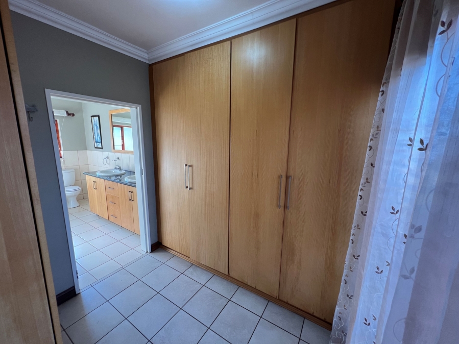 To Let 3 Bedroom Property for Rent in Wilkoppies North West
